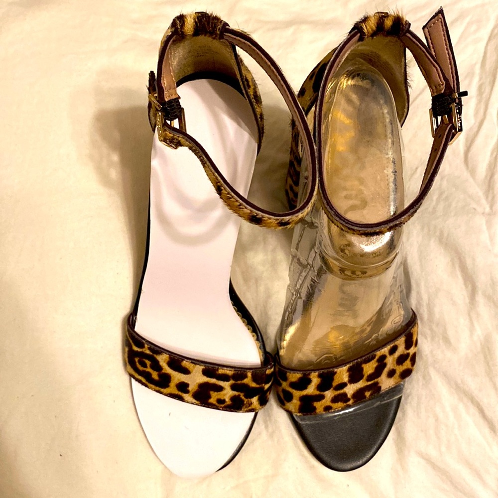 Leopard heel’s beautiful 😍
